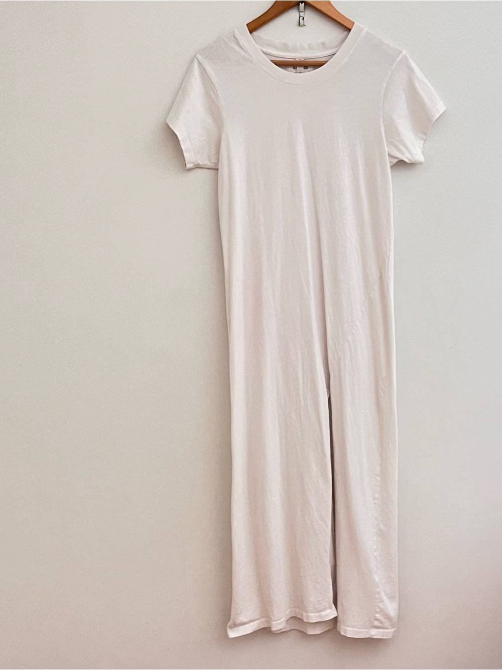 L Space White Bonnie Dress Size Medium T-Shirt Maxi Dress Front Slit